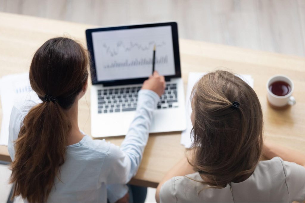 affiliate marketing performance analysis on laptop