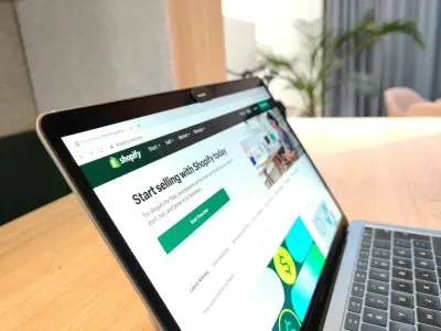Setting up an affiliate program on Shopify using affiliate tracking software